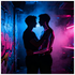 Gay Erotic Artwork: Neonlicht verwandelt einen Männerkörper in ein surreales Motiv zwischen schwuler Erotik, Clubnacht und Zukunft.