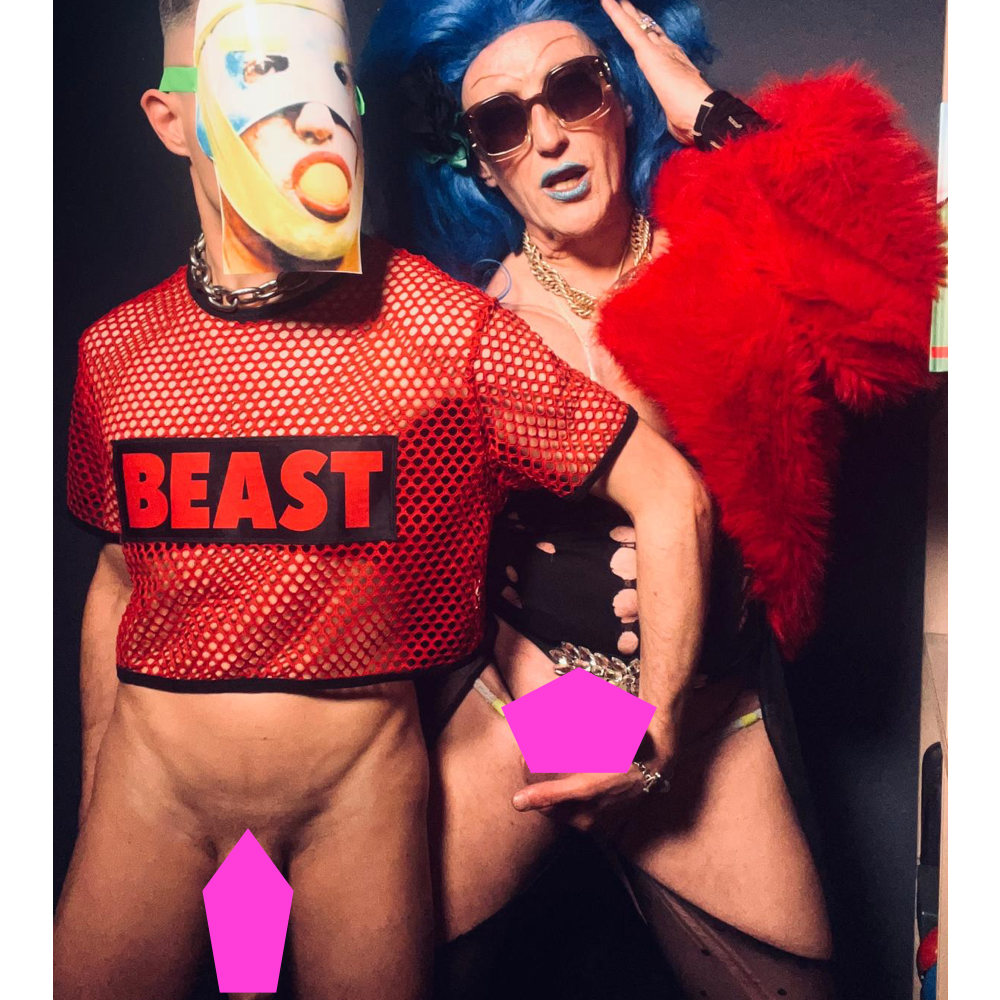 BEAST Statement mit Maske und roter Feder - Wilde Collage - Gay Art - Canvas Wandbild - Tim Lienhard
